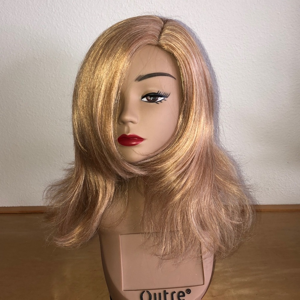 blonde wig